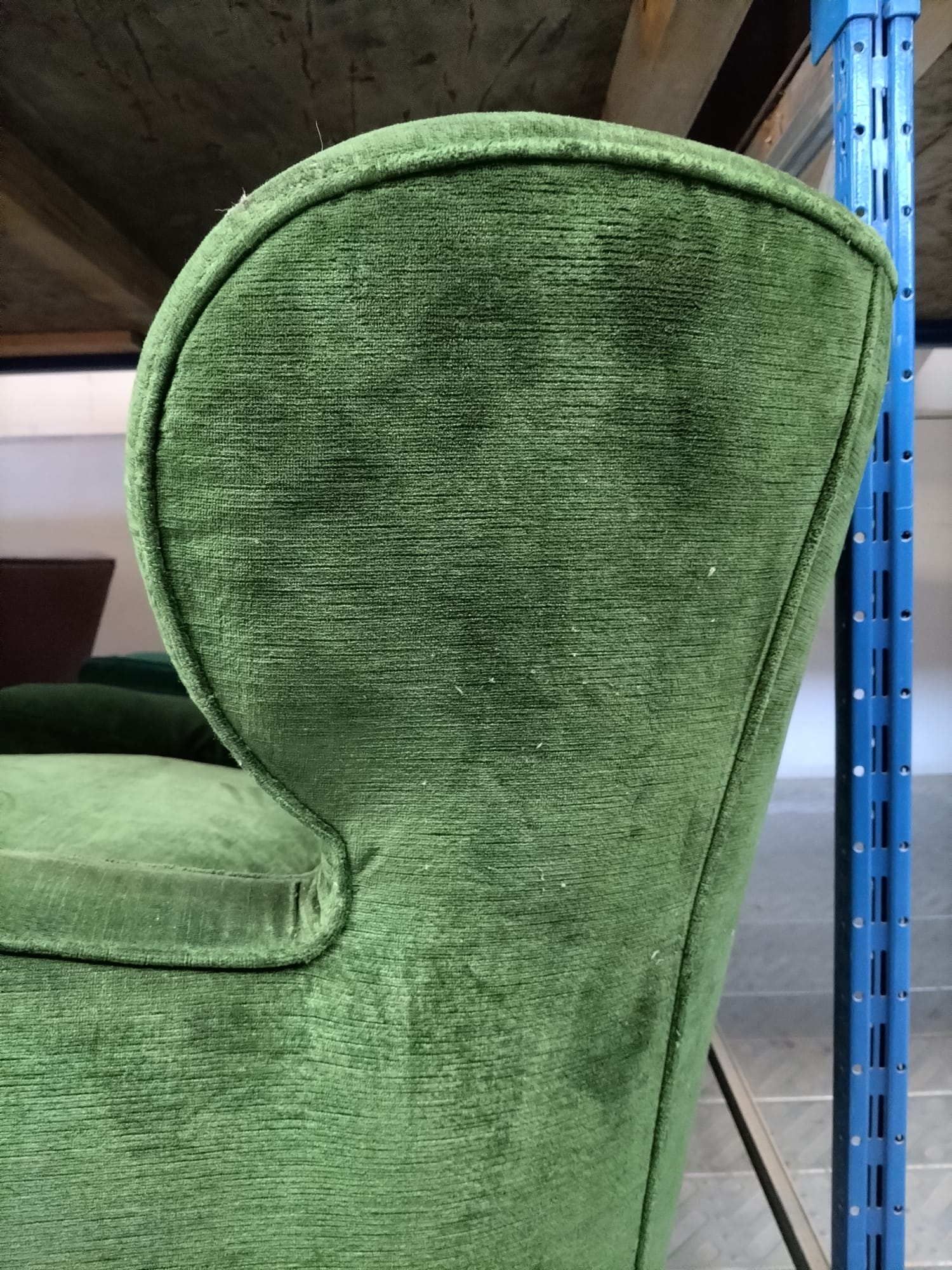 servizio tappezzeria restauro di mano in mano